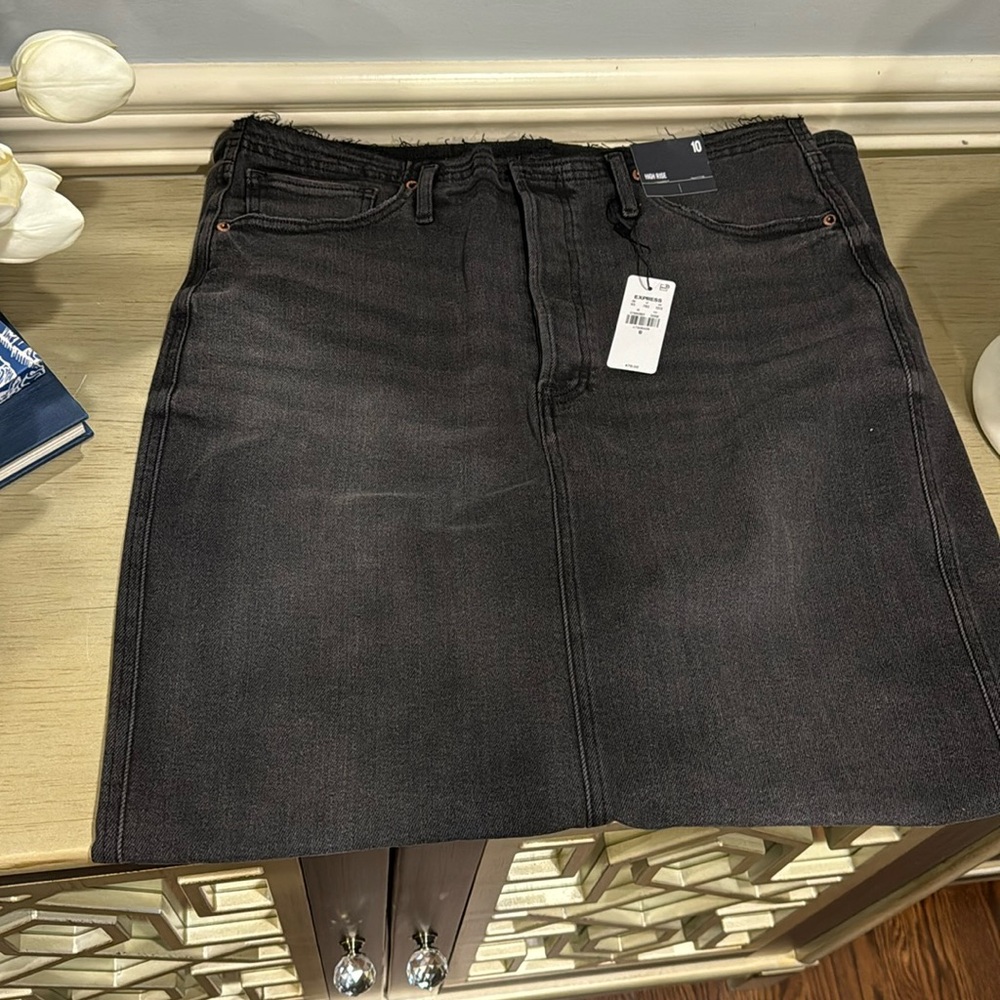 Express skirt